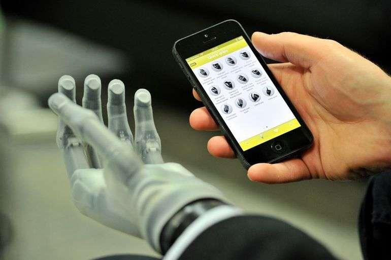 Touch Bionics lance une nouvelle main bionique contr�l�e par de simples gestes