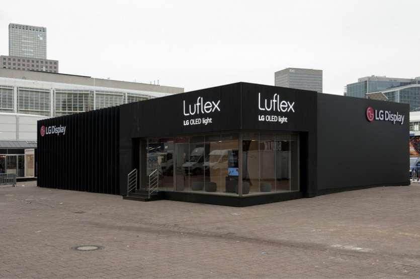 LG Display présente les produits d'éclairage OLED Luflex lors du Light+Building 2018 à Francfort, en Allemagne LG Display présente les produits d'éclairage OLED Luflex lors du Light+Building 2018 à Francfort, en Allemagne
